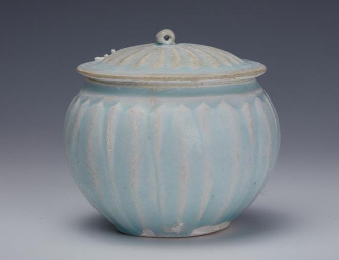 子”藏着中国人的千年偏爱麻将胡了文物上的“菊君(图2)